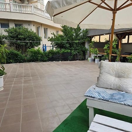 Guest House Petrovi 라브다 외부 사진