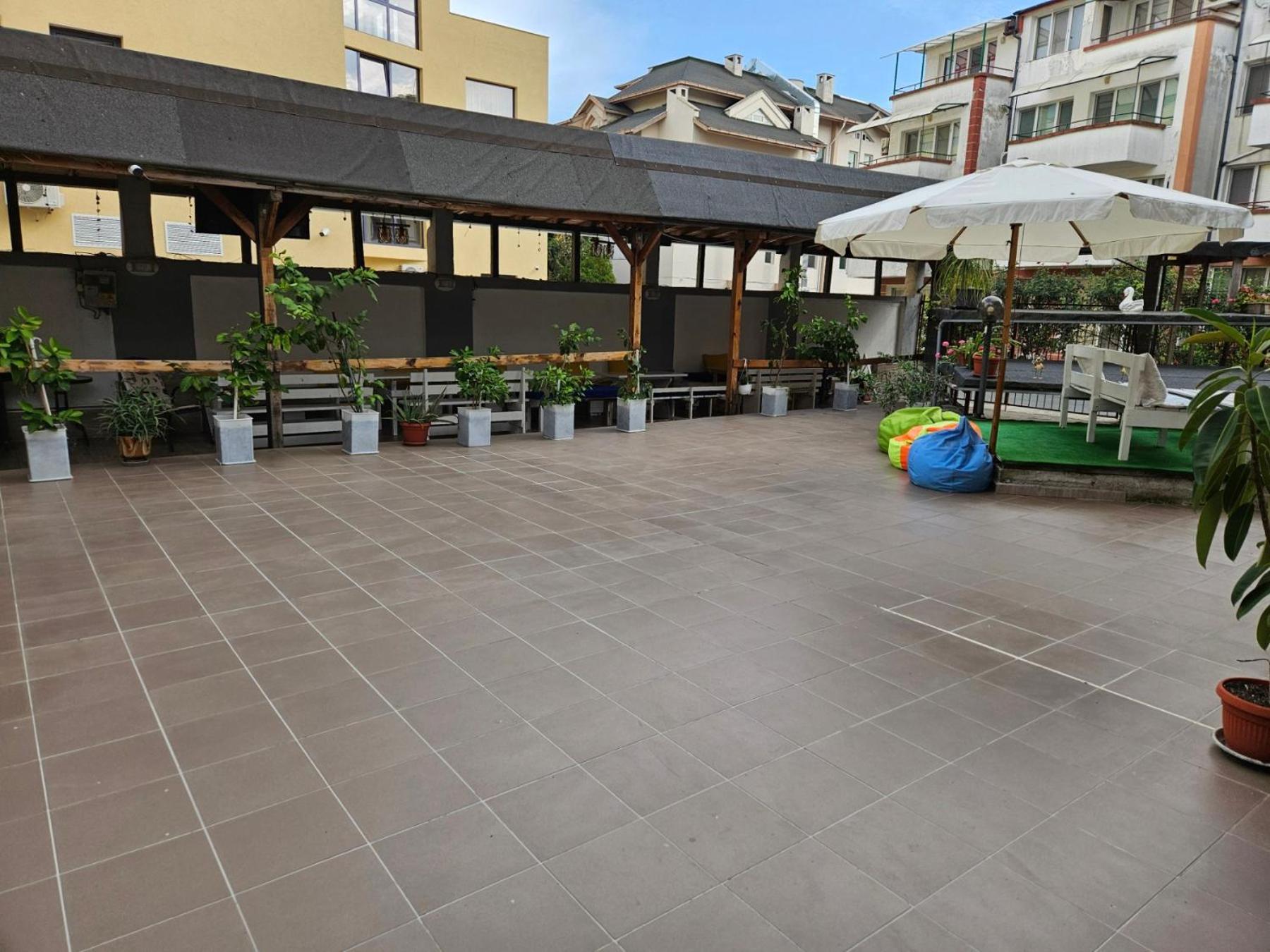 Guest House Petrovi 라브다 외부 사진